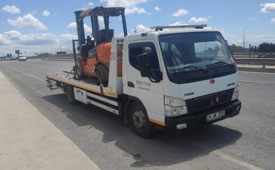 Forklift ve İş Makinesi Taşımacılığında Dikkat Edilmesi Gereken 7 Kritik Nokta